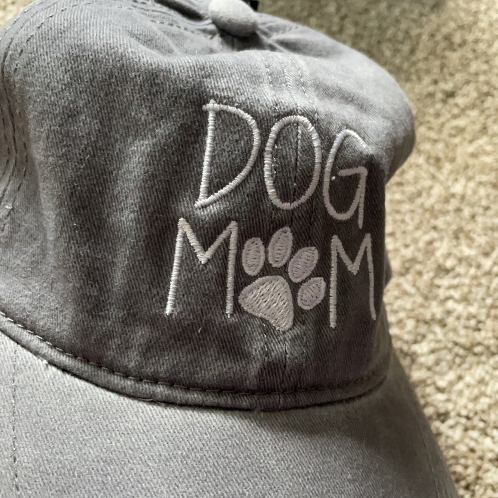 Dog Mom baseball hat